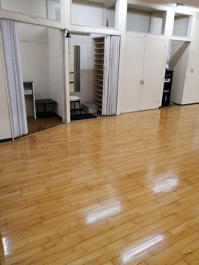 地下1階/堺東でダンスができるレトロなスタジオ - コワーキングSP/レンタルスタジオ堺（東洋ビル）