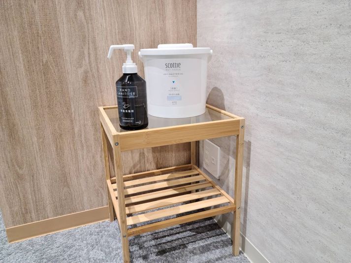 8名用会議室（完全個室） - BIZcomfort大宮西口