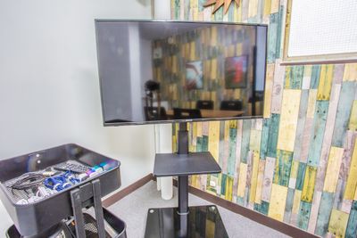 たくすぺ会議室★池袋駅徒歩１分！駅近・やすい・多目的・飲食可★ 気軽に使える多目的レンタルスペース♡の設備の写真