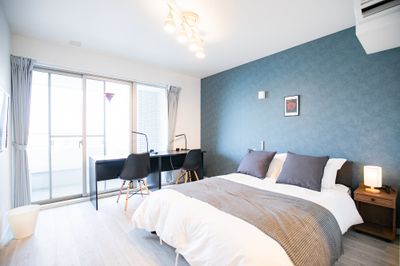 ※実際の部屋はグレー系のアクセントクロスとなっております。 - リアリティ博多Ⅱ		 リアリティ博多Ⅱ	805の室内の写真