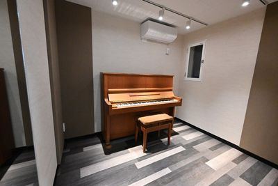 ルームＡ　楽器練習可能 - キラホール 音楽ホール、音楽サロン、多目的ホール、の室内の写真