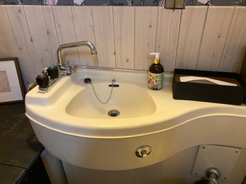 洗面台 - メガロコープ福島レンタルサロン レンタルリラクゼーションサロンの室内の写真