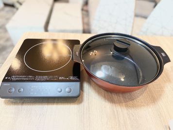 IHクッキングヒーター
鍋🍲 - 駅２分/完全個室 【シルビア駅前】駅近2分✨カラオケ🎤12人OK♪プロジェクターの設備の写真