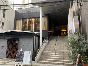 マンション入り口 - minoriba_恵比寿一丁目店 レンタルサロンの入口の写真