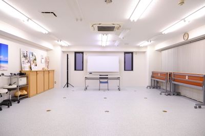 マジックハンズ 施術・マッサージ・治療・エステ向け ボディワークスペース2-Bの室内の写真