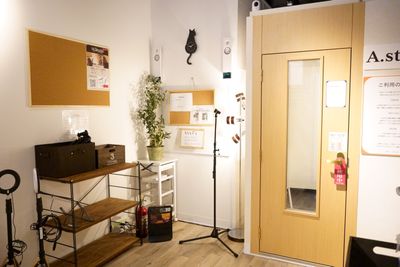 スタジオ入りぐ - ワオンスタジオ赤羽 Bスタジオ（シンプル３帖）の入口の写真