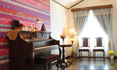 ２重カーテンなので様々なアレンジが可能です。 - レンタルスタジオ川和ONE レンタルスタジオの室内の写真