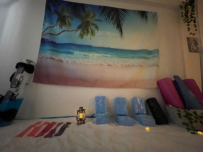 【8月末まで980円/1時間キャンペーン実施中！】 - 【非日常な静寂・砂浜空間】砂浜ヨガ/ピラティススタジオ・マルタ