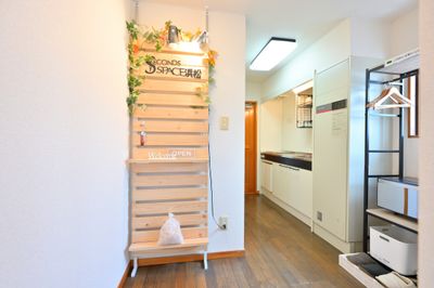 エントランス - シン・浜松スペース駅南店 女子会・レンタルスペース・テレワーク会議に最適！Wi-Fi無料の室内の写真