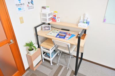 コアワーキングスペースあり - シン・浜松スペース駅南店 女子会・レンタルスペース・テレワーク会議に最適！Wi-Fi無料の設備の写真