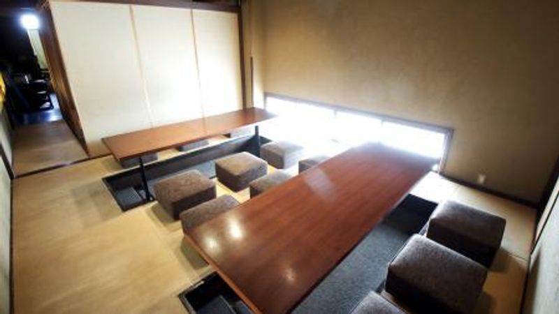 畳敷きのお部屋です。
ご利用方法はお客様にお任せ致します。

お手洗い(男女兼用)も同フロアにございます。 - レンタルスペース　櫻 レンタルスペースの室内の写真