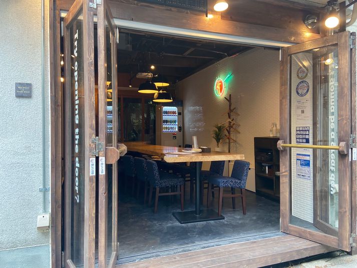 BBQ Space ★ Rental Space ＼雨でも安心／福島駅すぐ◎グリル台付き★多目的利用OK！の室内の写真