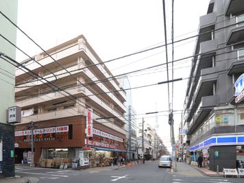 貸会議室ルームス錦糸町北口駅前店 【ROOMs錦糸町北口駅前店 第1会議室】錦糸町駅 徒歩2分の室内の写真