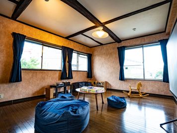 【2F洋間】 - WE HOME STAY 川越的場 ■WE HOME STAY 川越・的場■1日1組限定お宿■の室内の写真