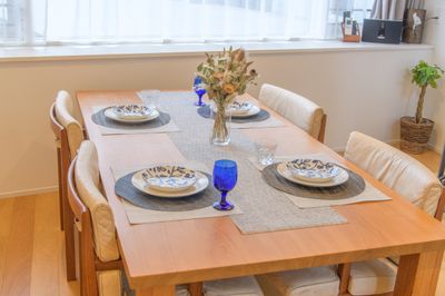 最大で8名まで着席できます。 - 砧ハウススタジオ ハウススタジオ【写真撮影】の室内の写真