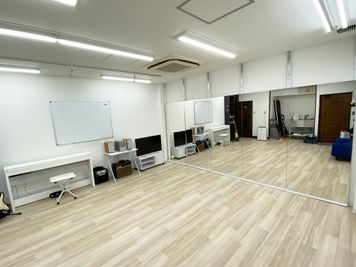 【池袋】1,000円/1h　ダンス、ヨガ、音楽、撮影、会議など多用途で使えます - レインボーミュージックスタジオ