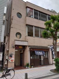 1階はお蕎麦屋さんのビル - アイマール中野 貸切ダイニング＆キッチンスタジオの外観の写真