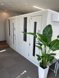 北戸田駅前2分グランドピアノレンタルルーム・最新防音室2台完備 北戸田駅前2分グランドピアノ2台、最新防音室2台完備！の室内の写真