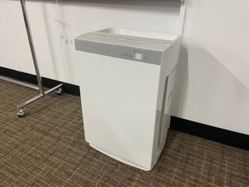 【加湿機能付き空気清浄機もございます※水を入れてご利用ください】 - TIME SHARING渋谷ワールド宇田川ビル【無料WiFi】 7F 会議室 Aの室内の写真