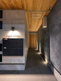 ポスト/建物入り口通路 - NASA＆⑧ in the Room 受け入れ終了。の入口の写真