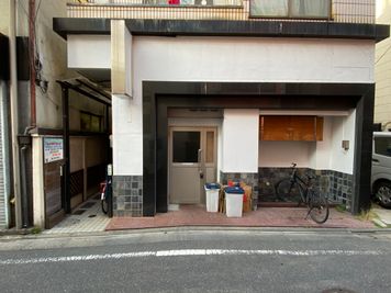 この建物です - レインボーミュージックスタジオ レンタルスペースの外観の写真