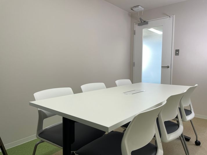 ミーティングルーム（６名） - コワーキングスペースAxEL,-アクセル-