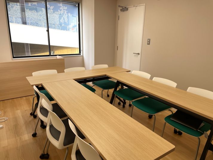ミーティングルーム（9名） - コワーキングスペースAxEL,-アクセル-