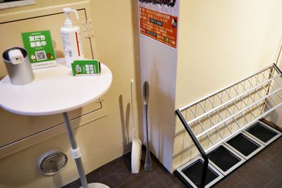 体温計
アルコール消毒 - K-POP STUDIO FANCY 神戸三宮 K-POP ACADEMY FANCY 神戸 三宮の設備の写真
