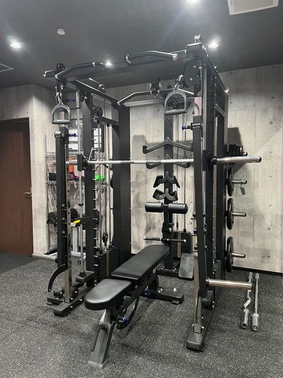 オールインワンラック＆トレッドミル部屋 - Blent