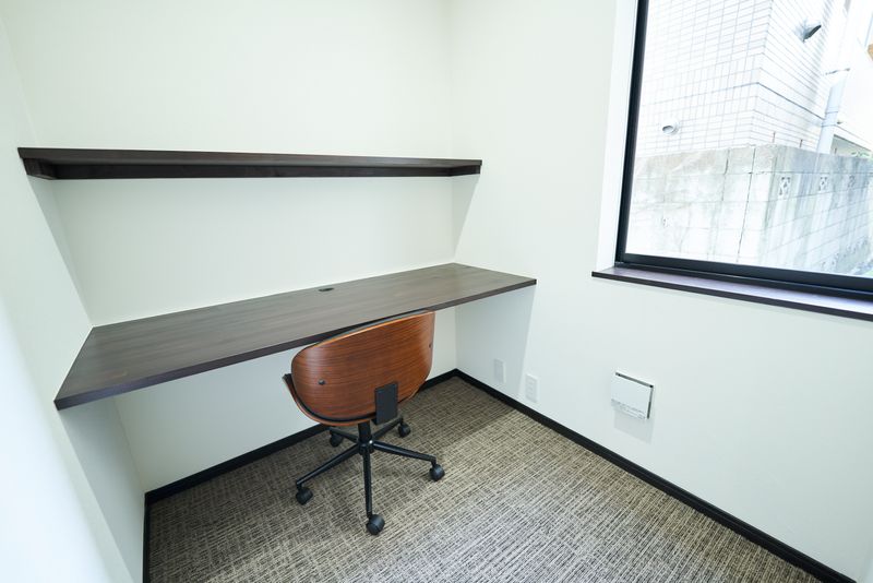 完全個室で完全個別空調の、クリーンで快適な空間 - オフィスネスト麻布十番 213号室の室内の写真