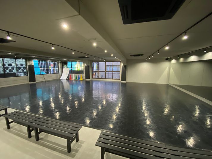 各種スポーツやダンス、撮影などに対応したマルチレンタルスタジオ - ECCELLENTE FIELD ＆ STUDIO