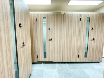 【お気に入りのブースをぜひ見つけてください♪】 - 【閉店】TIME SHARING 渋谷東口 共栄ビル 【閉店】テレワークブースEの室内の写真