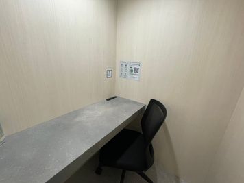 RemoteworkBOX 秦野アルファビル店 No.1の室内の写真