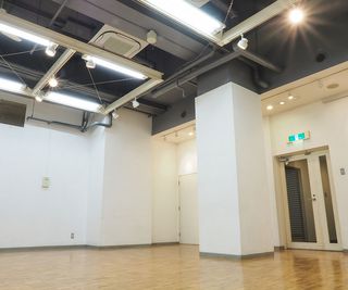 【明治神宮前(原宿)駅1分】展示会、会議やMTG、セミナーの様なビジネス利用にも最適な多目的スペース朝５時～夜２３時まで利用可能 - アッセンブリースペース