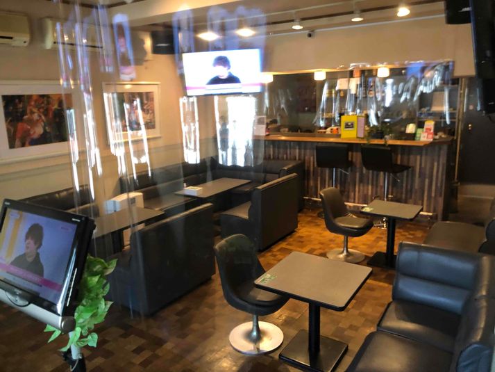 普段は通常営業しているカラオケ喫茶 - カラオケステージかえる