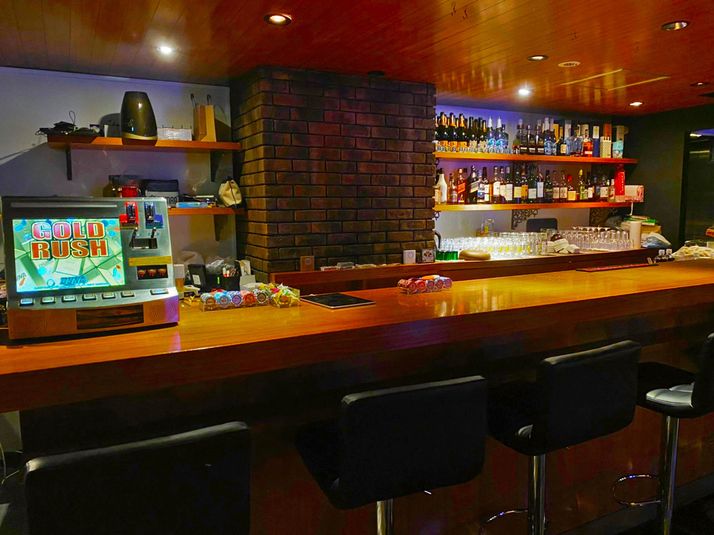 ダーツ・カラオケ・シーシャ・アミューズメントレンタルスペース - レンタルスペースBAR 2PIECE