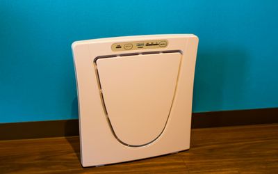 マイナスイオン機能付きのHEPAフィルター空気清浄機です。 - レンタルサロン&ヒーリング・クロエ横浜駅前の設備の写真