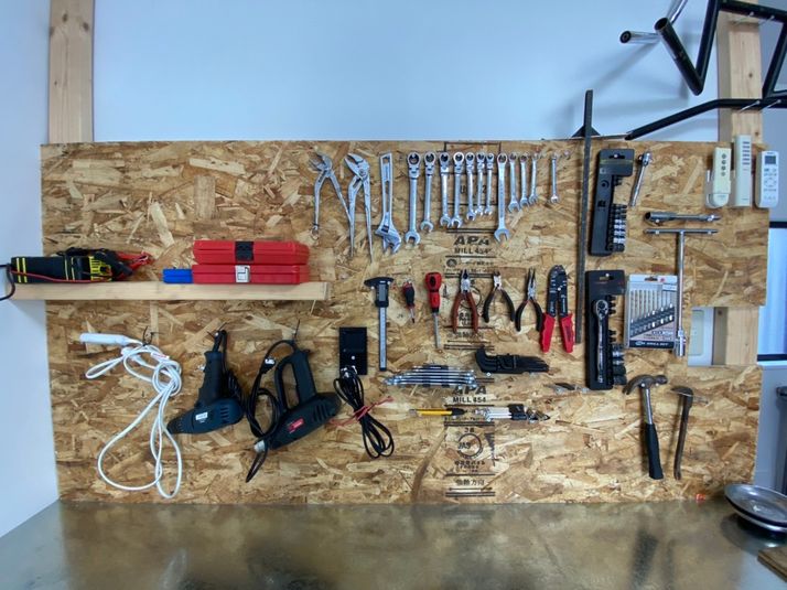 バイクの整備やカスタムが出来るレンタルスペース - バイク整備場 PIT SHARE YOKOHAMA