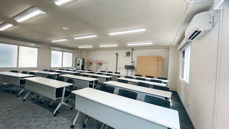 最大36名収容/ドリンク付/冷房完備/セミナールーム - 会社の番頭さん