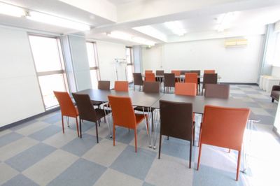 ハウスドゥ！四条ビル603号室 勉強会、教室利用の室内の写真