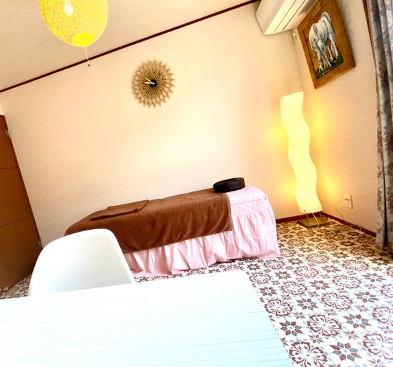 お姫様の部屋。 ベット付き（マッサージベット） - レンタルスペースモモ