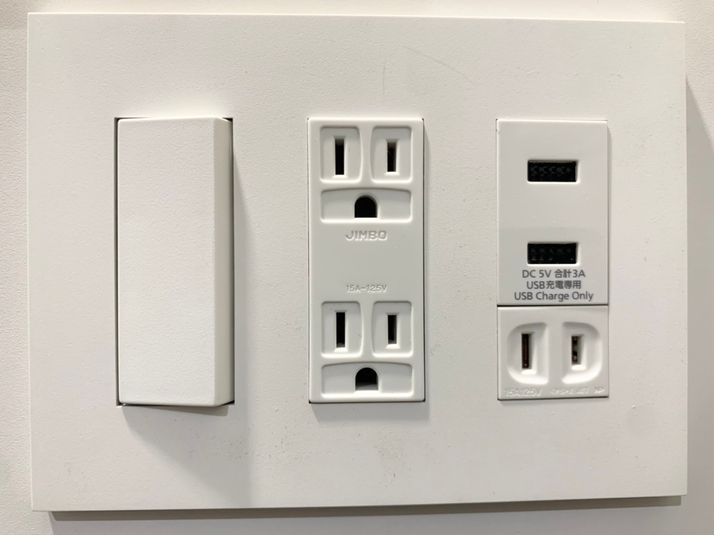 No.4 - RemoteworkBOX 西新宿Aビル店