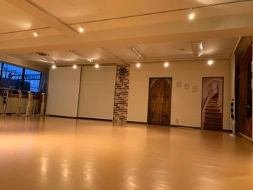 スタジオ専用トイレ・洗面所あり - JUKE BOX Dance Studio 小手指本校 レンタルスタジオJUKE BOX 小手指本校の室内の写真