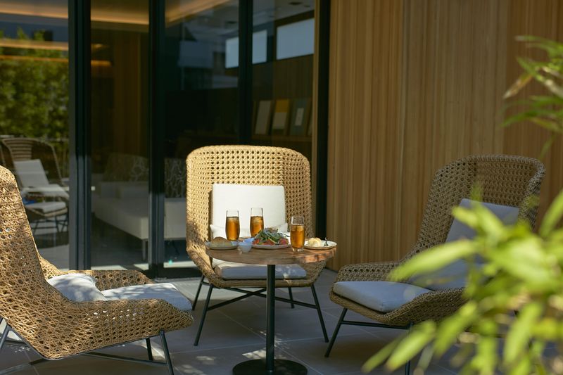 【ホテル1階】オープンテラス付きカフェスペース - FAV HOTEL KUMAMOTO