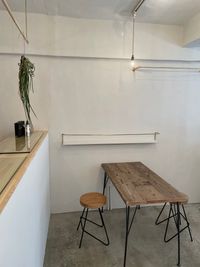 待合スペース - M DOT + カフェ風レンタルサロンの室内の写真