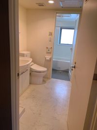 基本シャワー室の使用は不可とさせて頂いておりますが、使用したい場合はご相談下さいませ。 - Ambitionパーソナルジム赤坂 Ambition parsonal GYM Akasakaの室内の写真