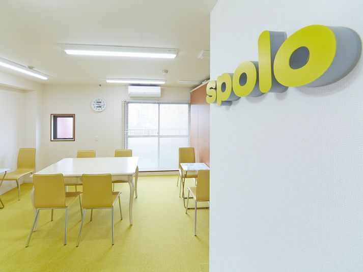 会議室／Cルーム【駅２分】🎻ビブラフォン／電子ピアノ（即決） - スポロスタジオ【溝の口駅徒歩２分】🎹ピアノ📶高速WIFI