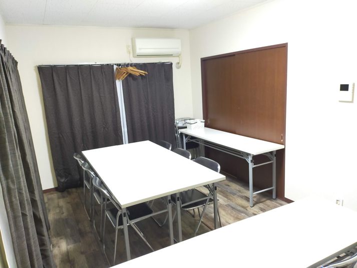 ≪ルームB≫会議やミニセミナー等に最適！7人位が快適最大14人席 - 【ヒミツキチ】船橋駅徒歩5分