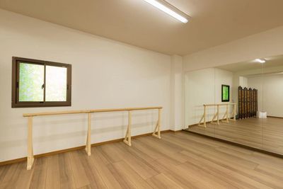 ✨格安レンタルスペース✨ダンススタジオ✨晶舞✨ 最大鏡付きレンタルスペース・レンタルダンス、ヨガ教室の室内の写真