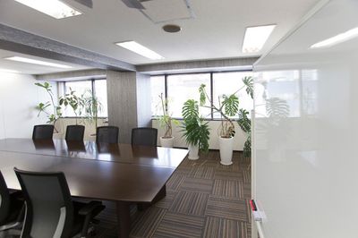 大阪会議室 おおきに会議室御堂筋本町店 応接会議室Bの室内の写真